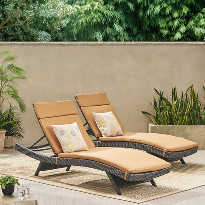 Nassau Outdoor Grey Wicker Adjustable Chaise Lounge with Cushion (Set of 2)