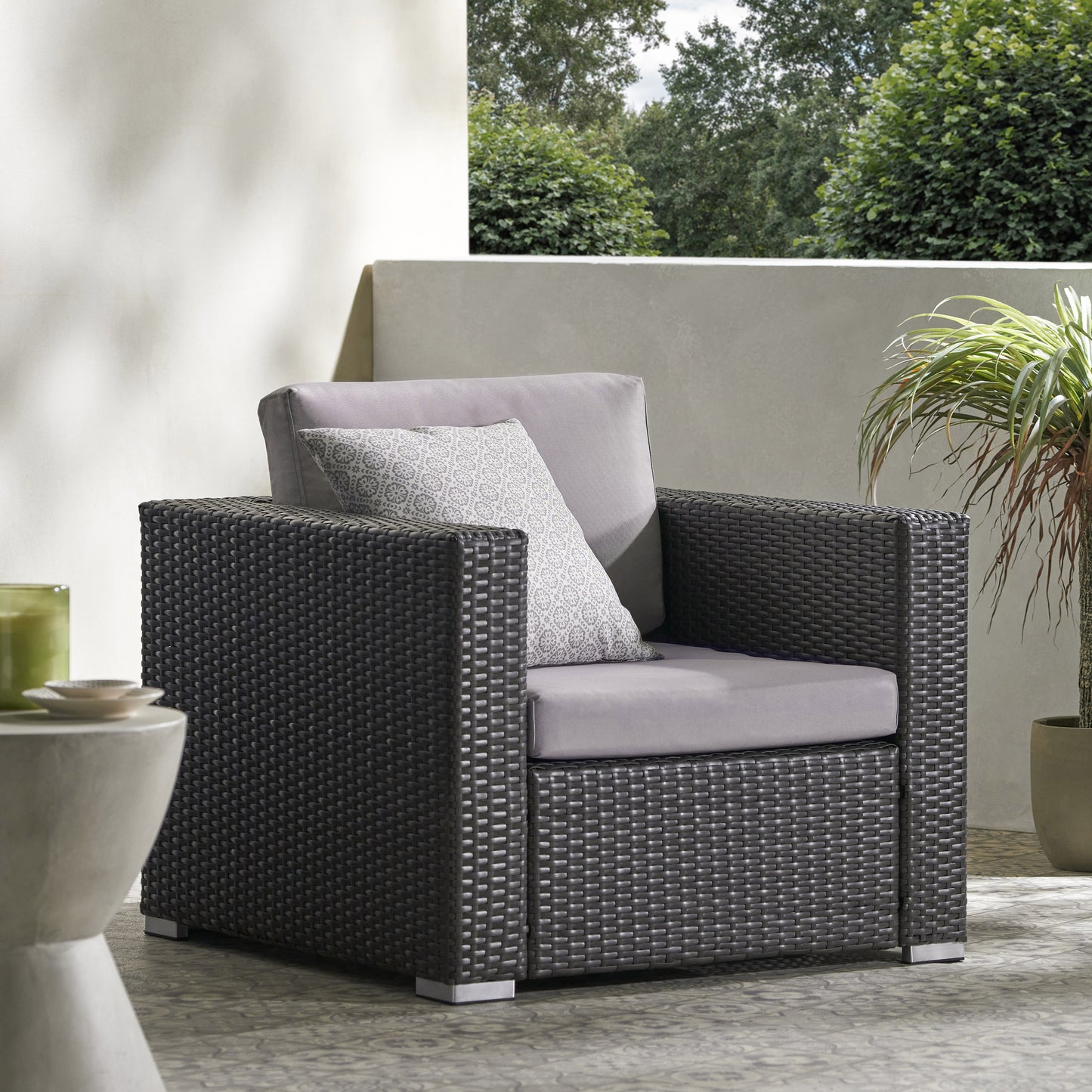 Avianna Outdoor Wicker Club Chair with Cushions