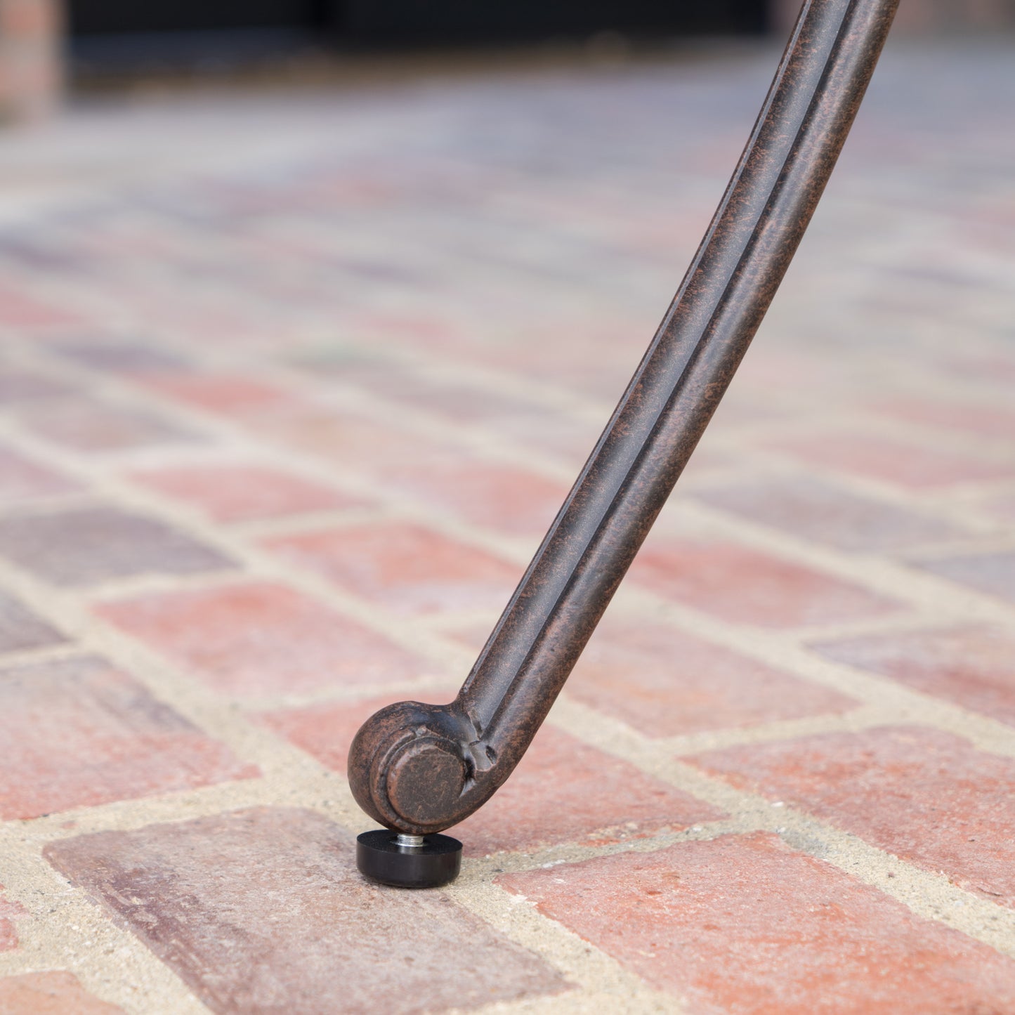 Calandra Outdoor 37 Inch Bronze Cast Aluminum Round Bar Table