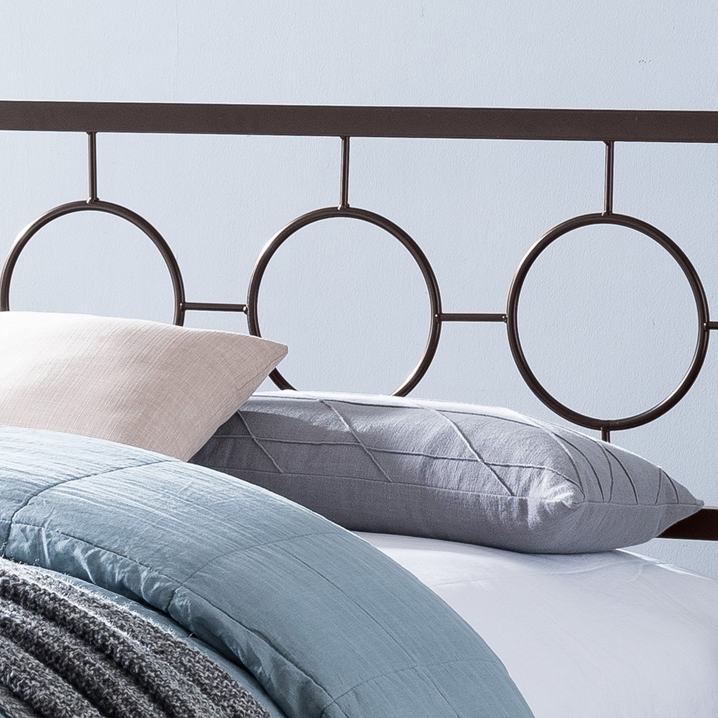 Doris Queen-Size Geometric Platform Bed Frame, Iron, Modern, Low-Profile