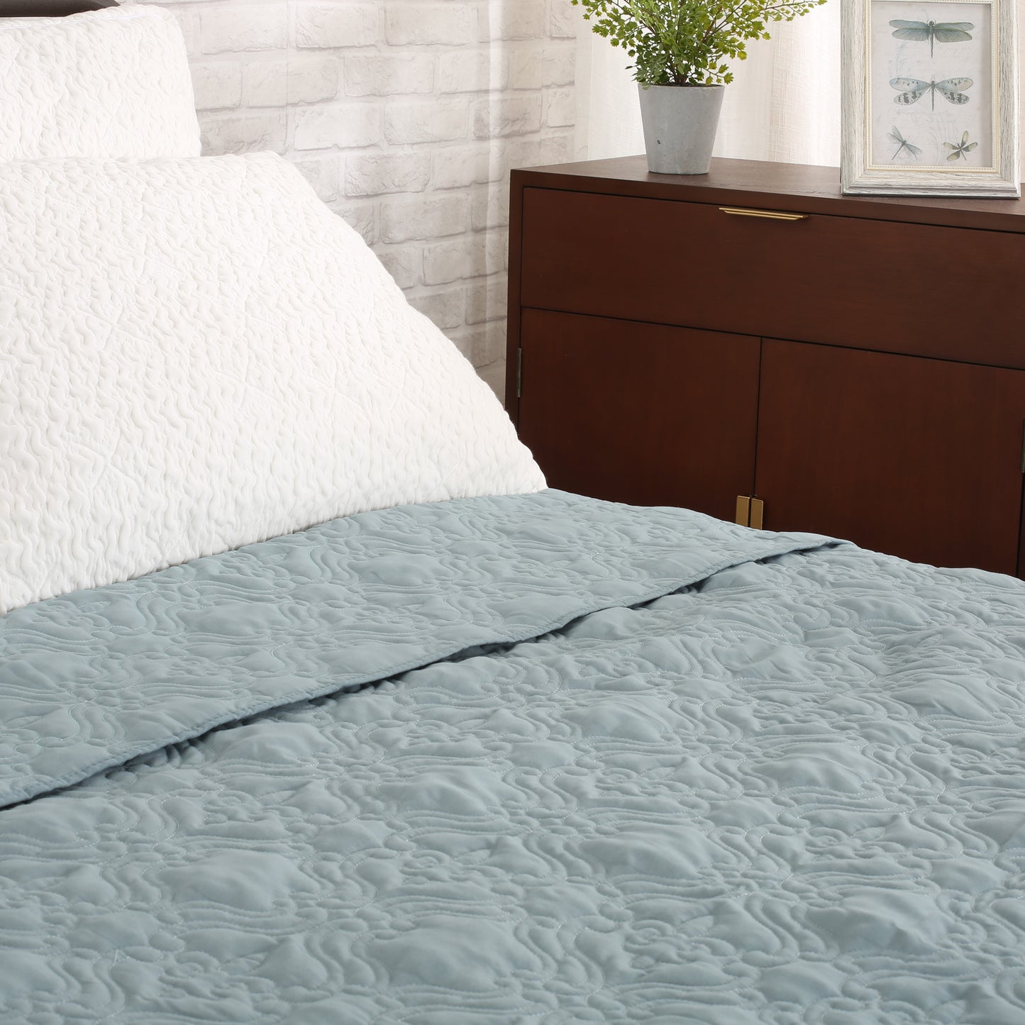 Landyn Double Bed Fabric Quilt