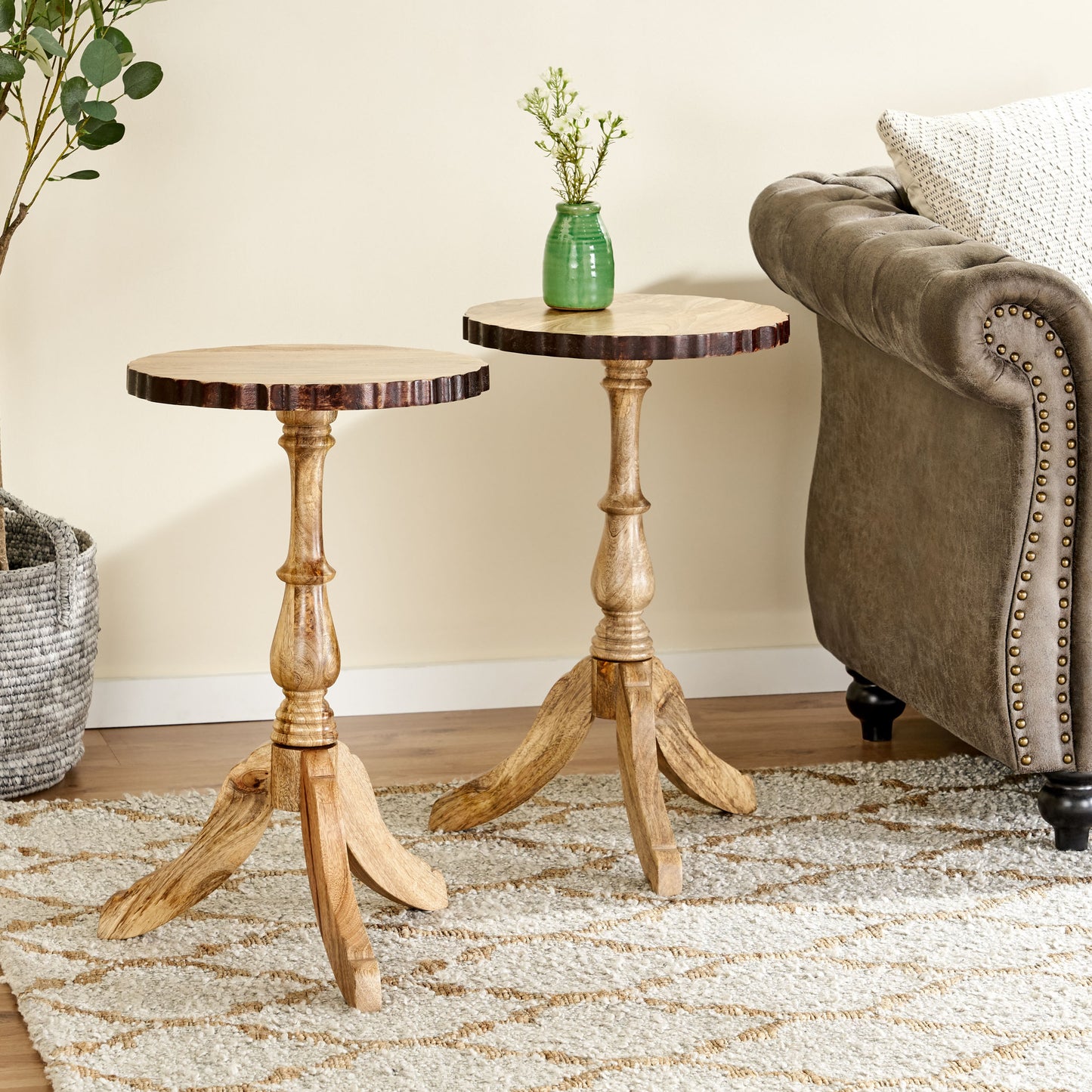 Perry Handcrafted Boho Mango Wood End Table (Set of 2)