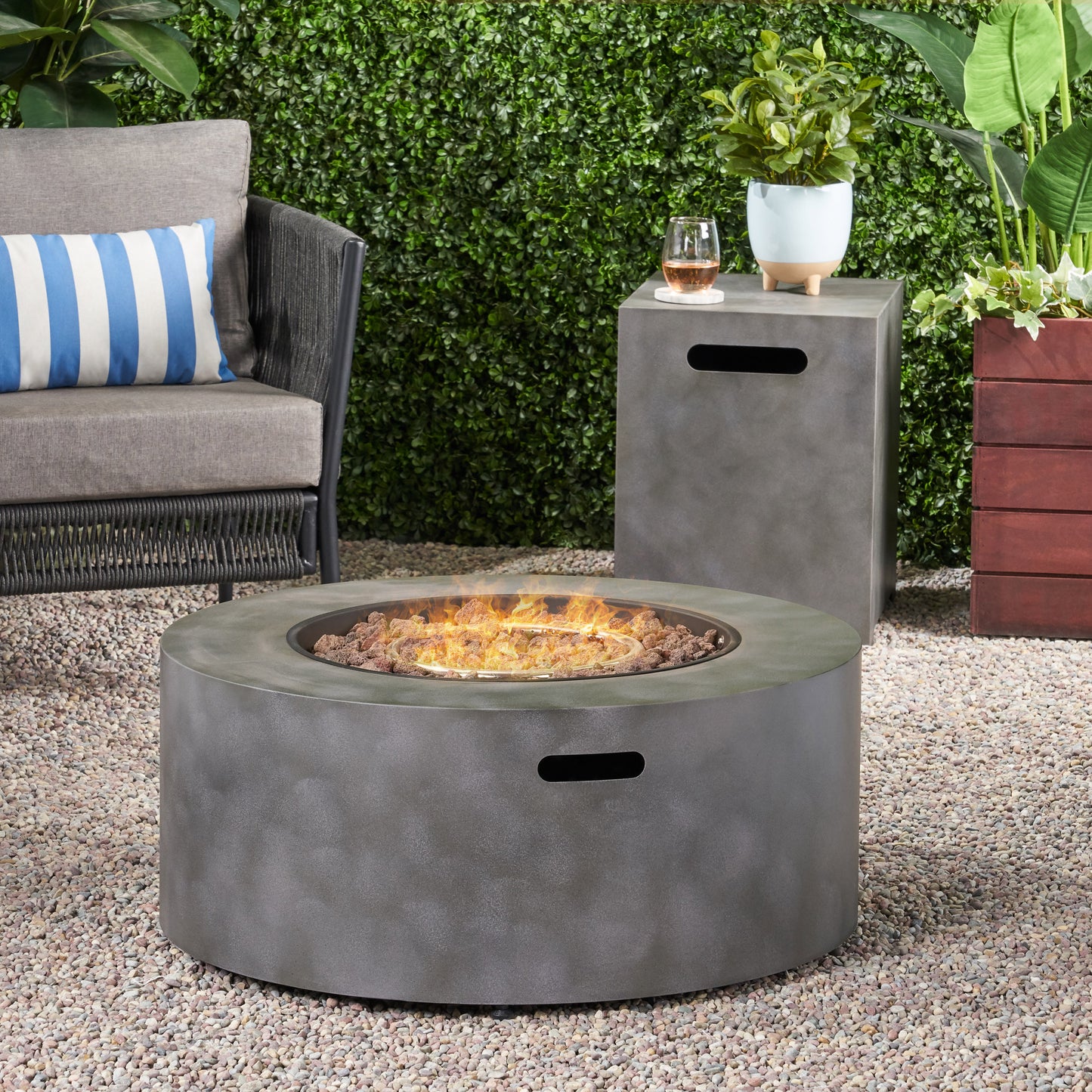 Jefferson Outdoor Round Fire Pit with Tank Holder