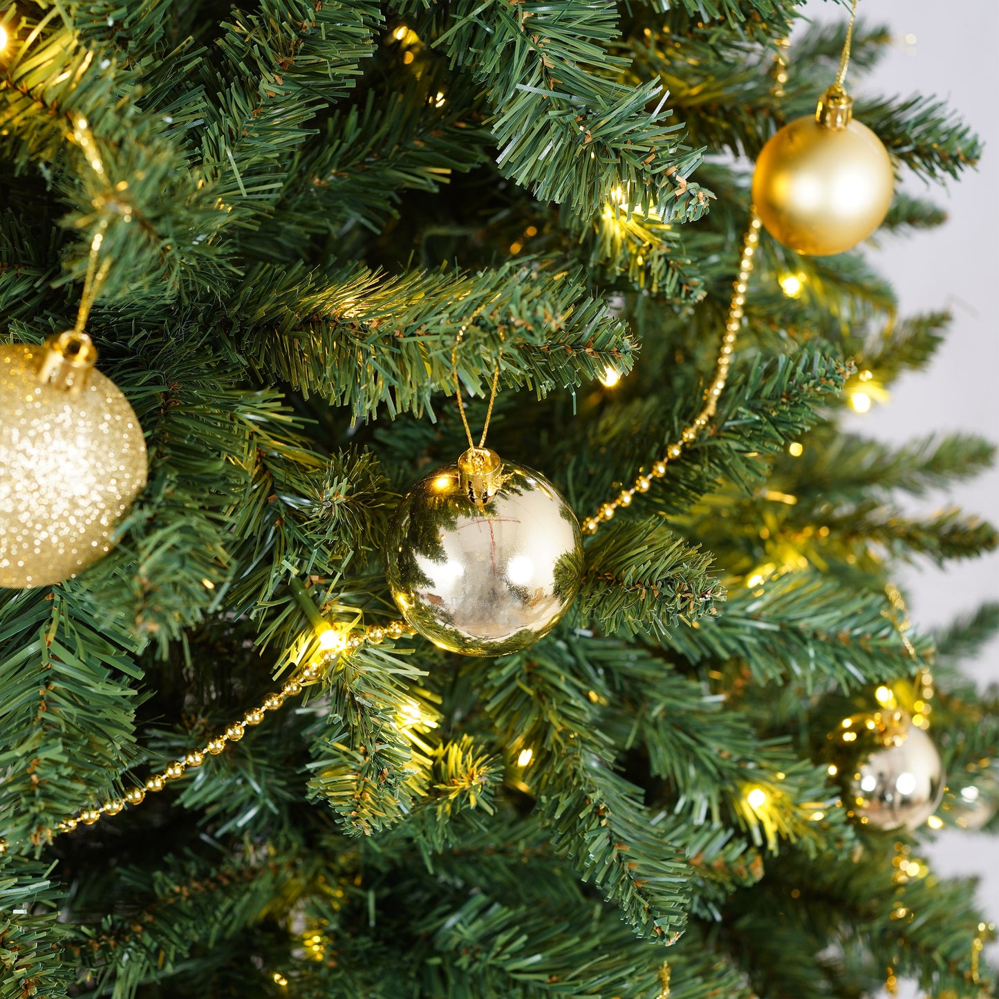 Stellan 7.5FT Christmas Tree with 550 Warm White LED Lights – 1350 PVC & Hard Needle Tips, Hinged Branch Design, Sturdy Metal Stand – Full Realistic Holiday Tree