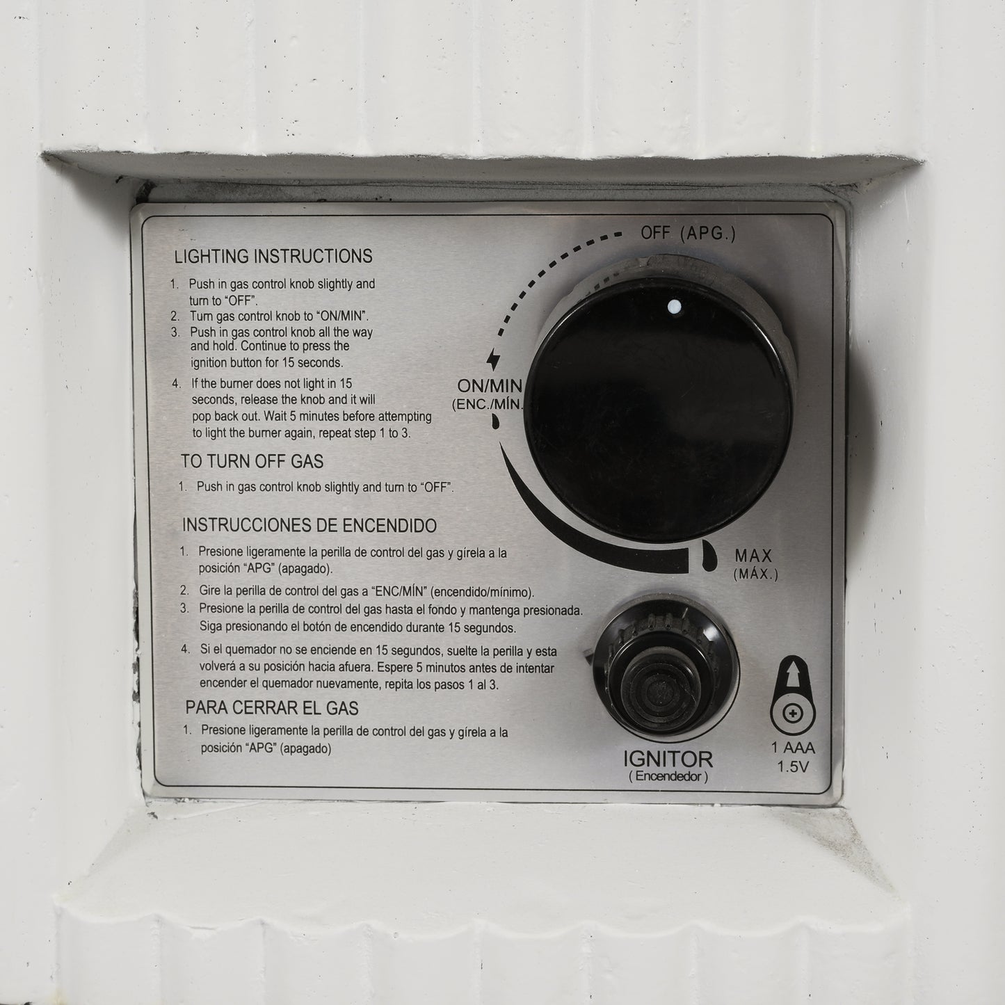 Alarion Outdoor Fire Pit Table Set – 40,000 BTU Propane Fire Pit with Matching Tank Holder