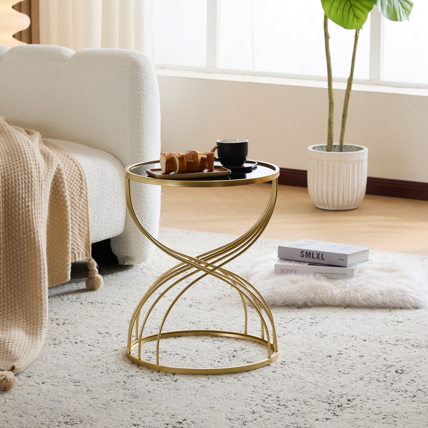 Rileas Modern Side Table Golden Metal Frame+Black MIirror Top