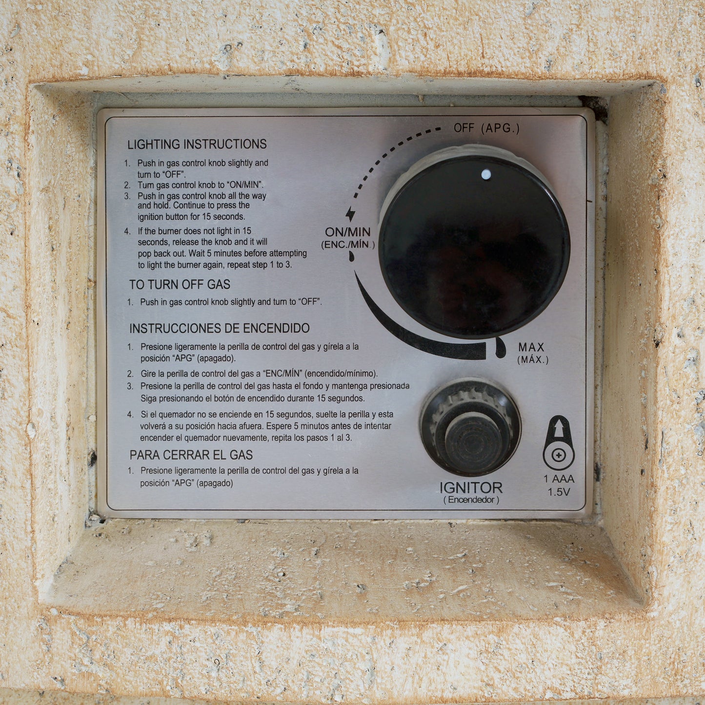 Alarion Outdoor Fire Pit Table Set – 40,000 BTU Propane Fire Pit with Matching Tank Holder