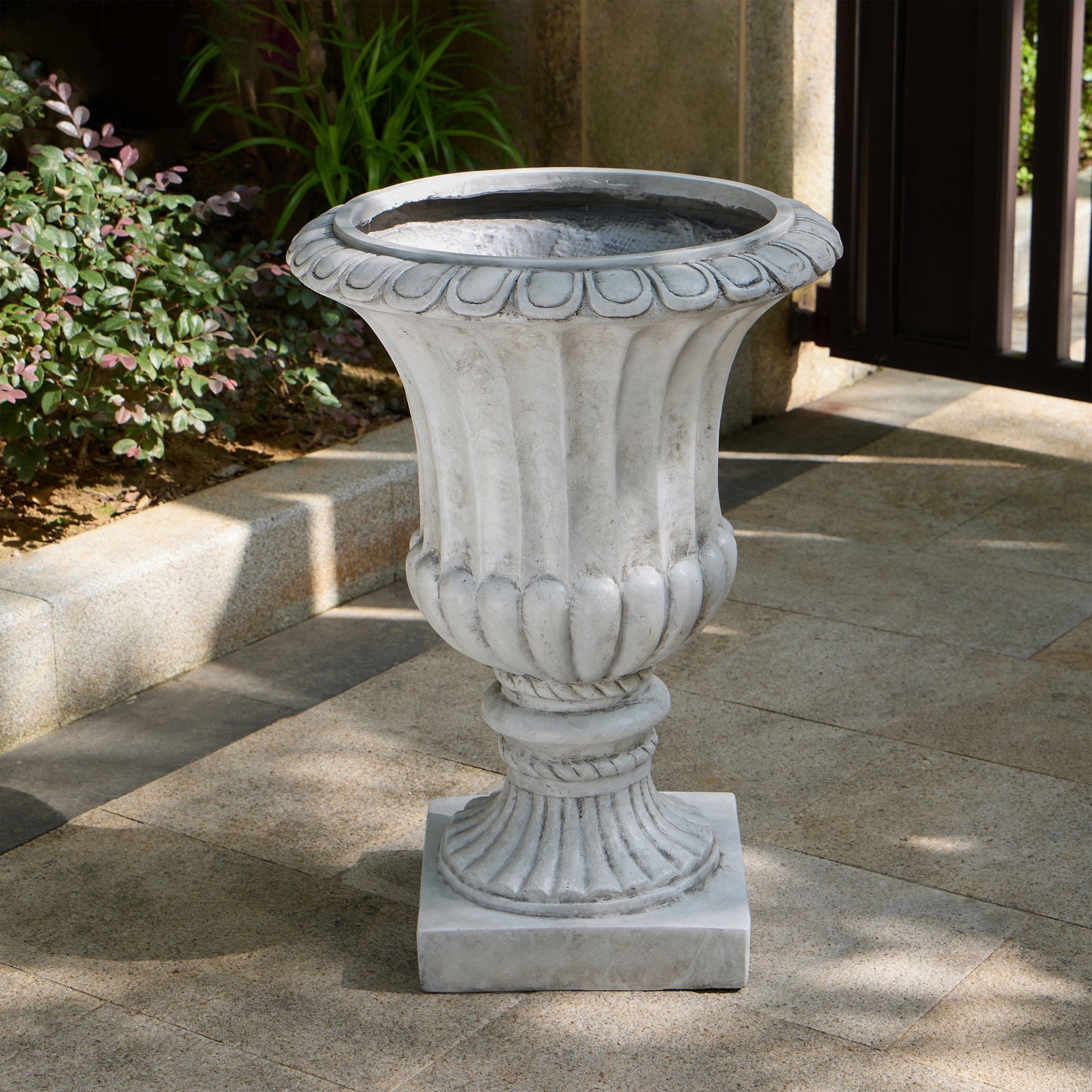 Alder Outdoor Magnesium Oxide Garden Urn Planter, Antique White