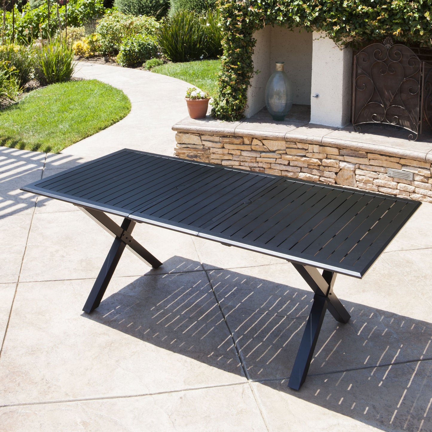 Eowyn  Black Cast Aluminum Expandable Outdoor Dining Table