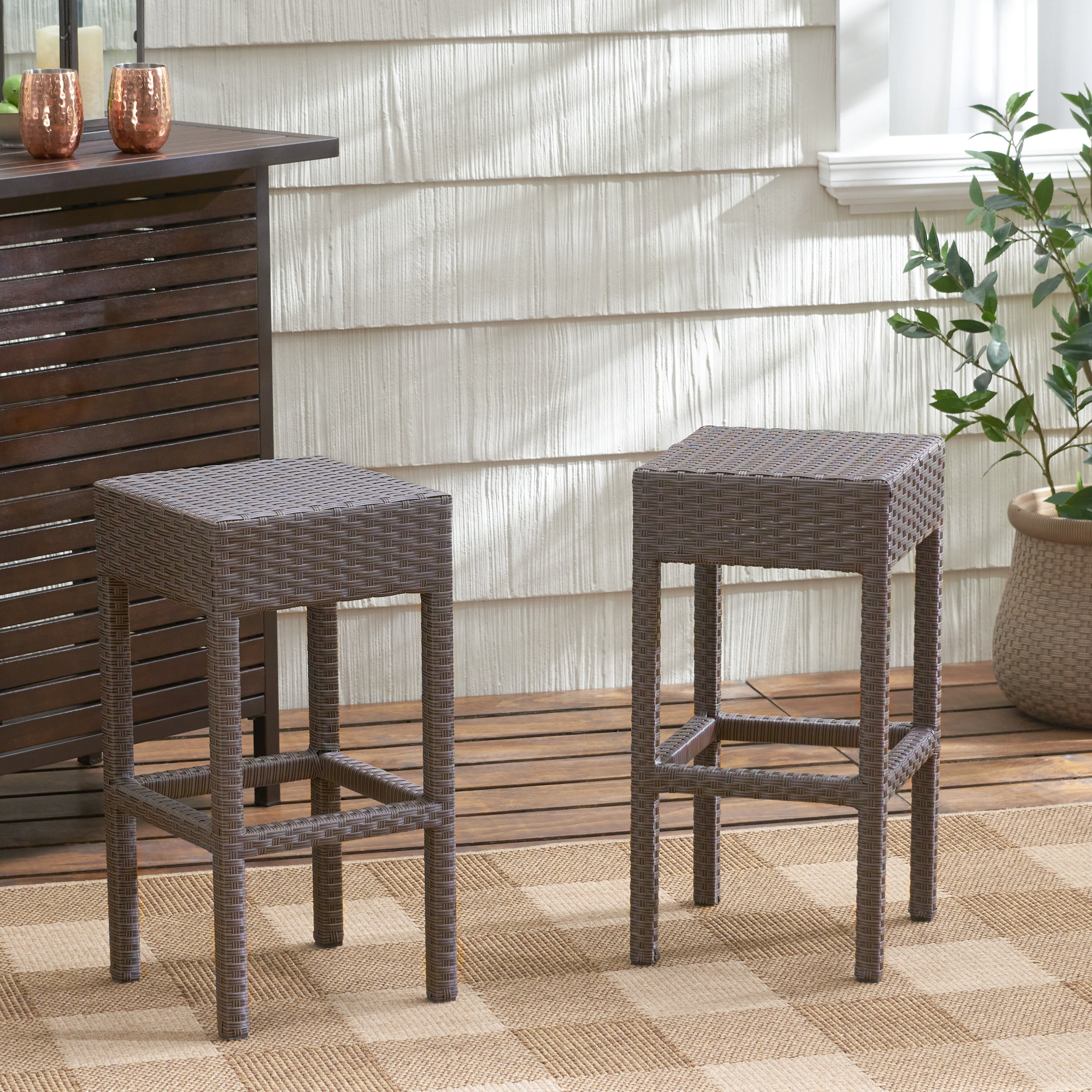 Backless wicker bar online stools