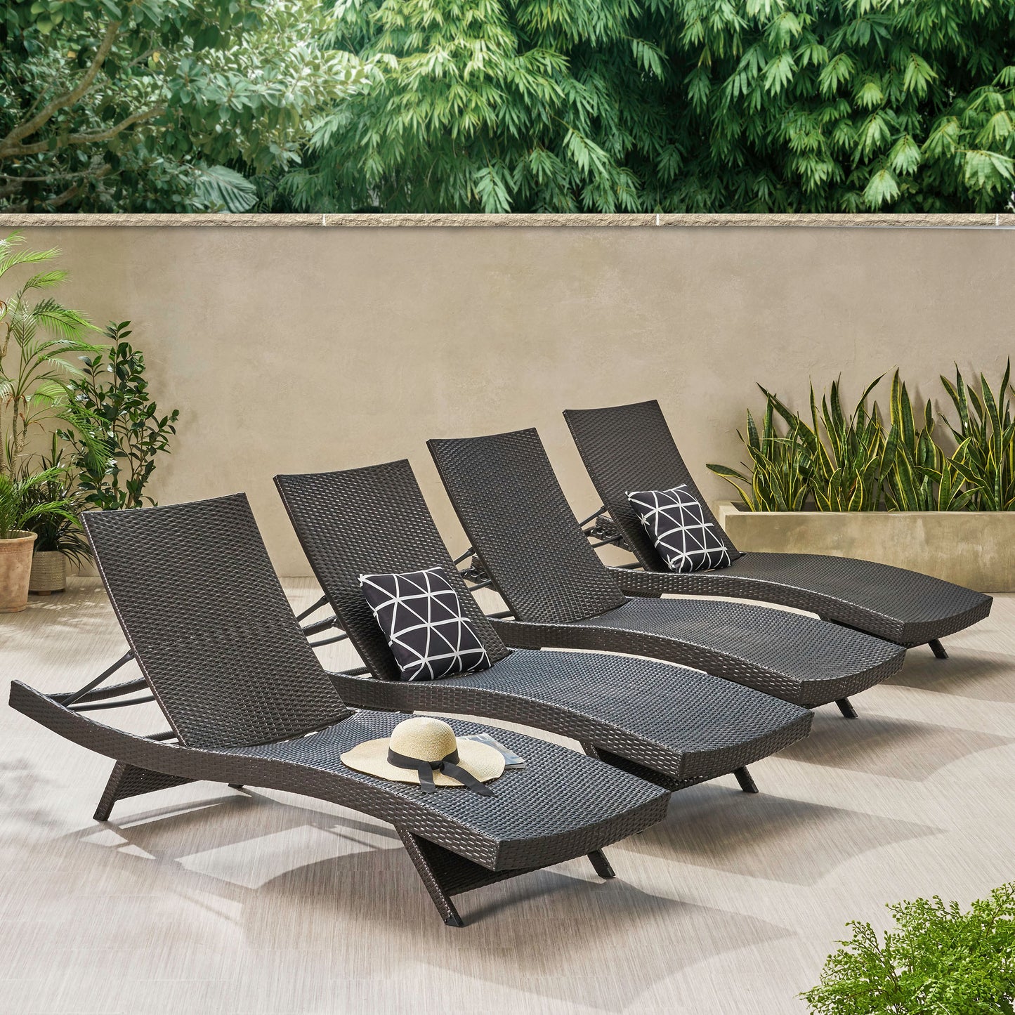 Set of 4 Luxury Outdoor Patio Furniture PE Wicker Chaise Lounge Chairs