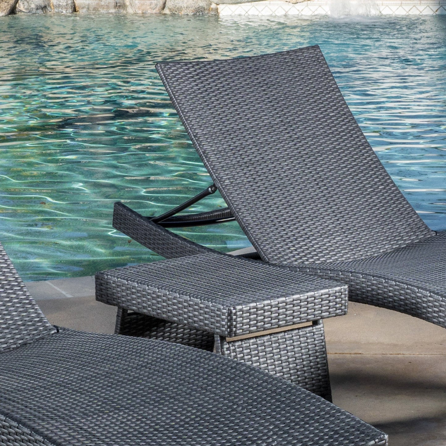 Lakeport Outdoor Grey Wicker 3-piece Adjustable Chaise Lounge Set