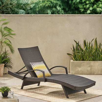 Lakeport Brown Wicker Curved Outdoor Chaise Lounge Chair w/ Arms