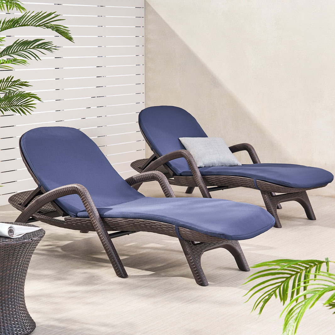 Outdoor Chaise Lounges Page 6 GDFStudio