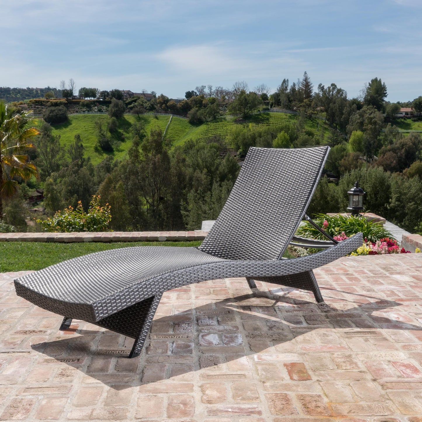 Savana Outdoor Patio Wicker Lounge with Cover