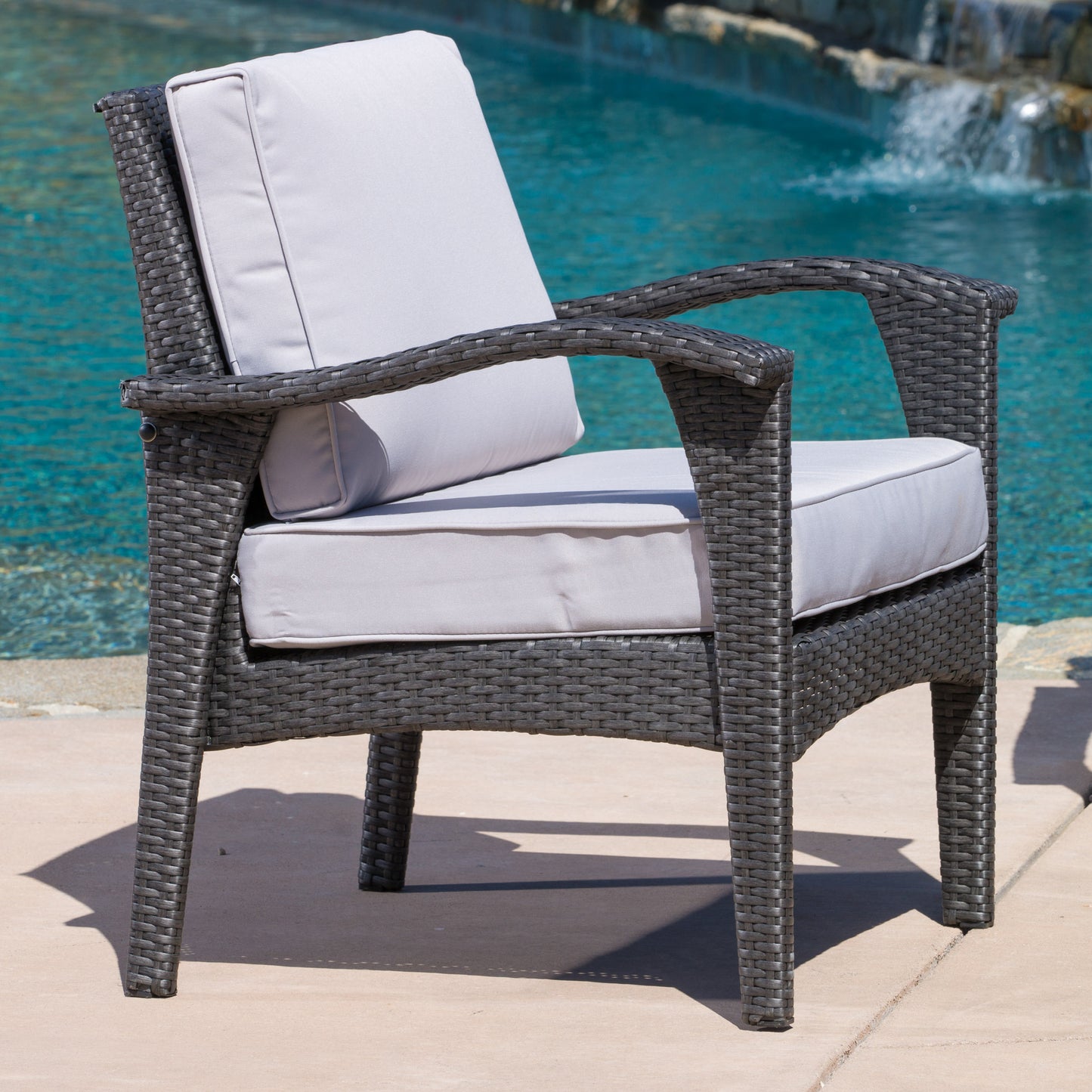 Voyage Outdoor 4 Piece Gray Wicker Chat Set with Cushions