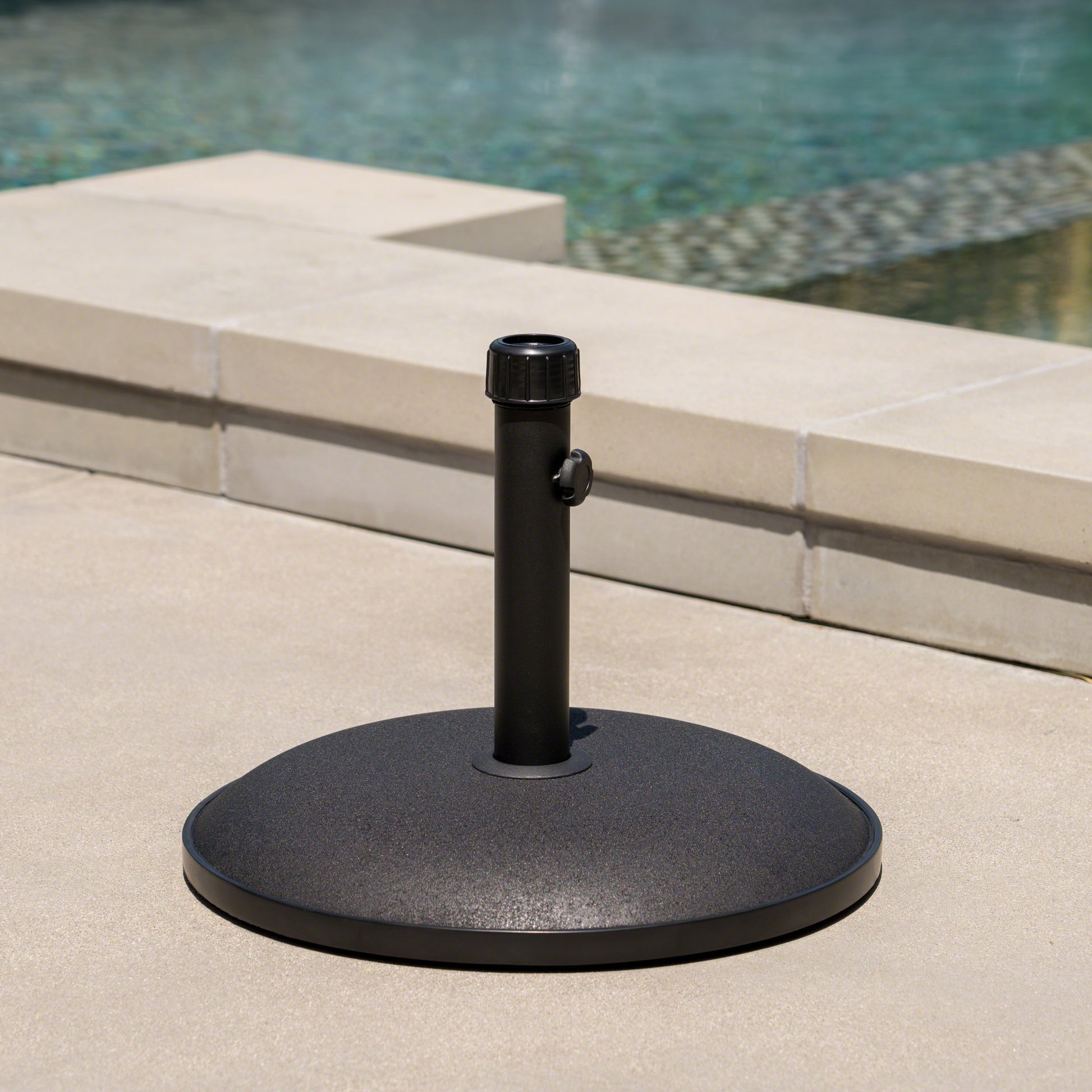 hamilton patio umbrella Hamilton Outdoor 33 lbs Circular Concrete Umbrella Base