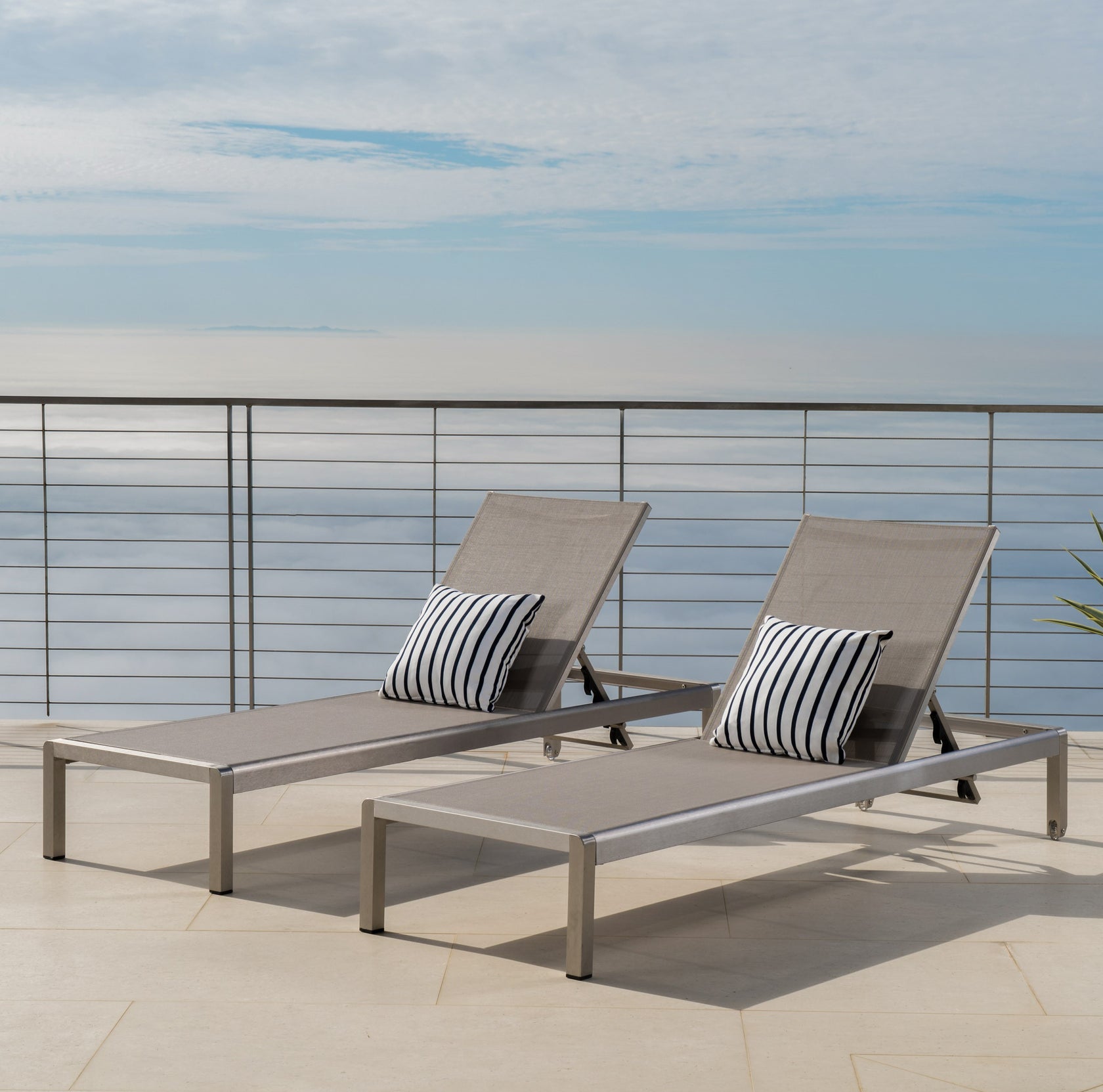 Holborn Outdoor Modern Gray Mesh Chaise Lounge with Wheels (Set of 2