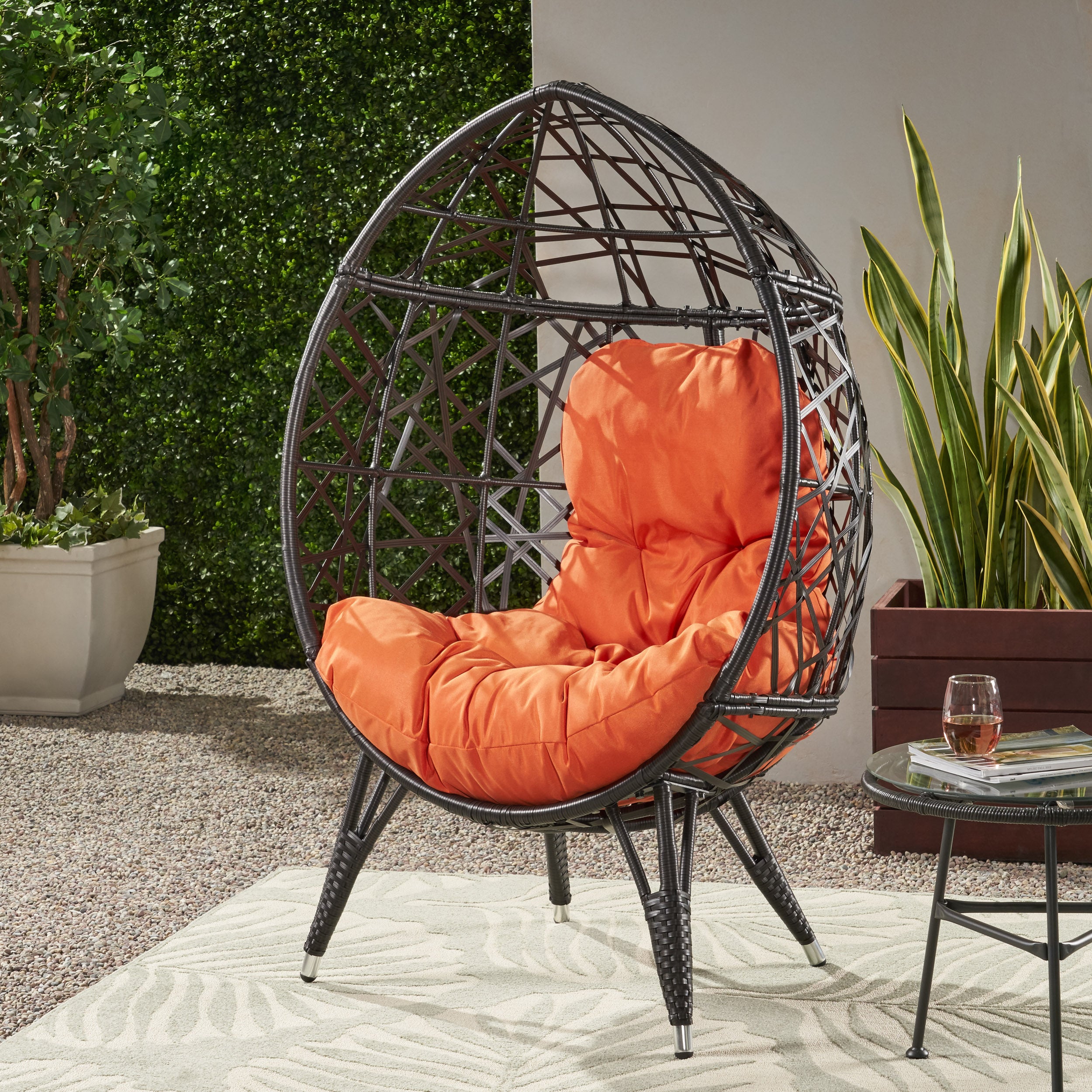 Outdoor freestanding 2025 egg chair