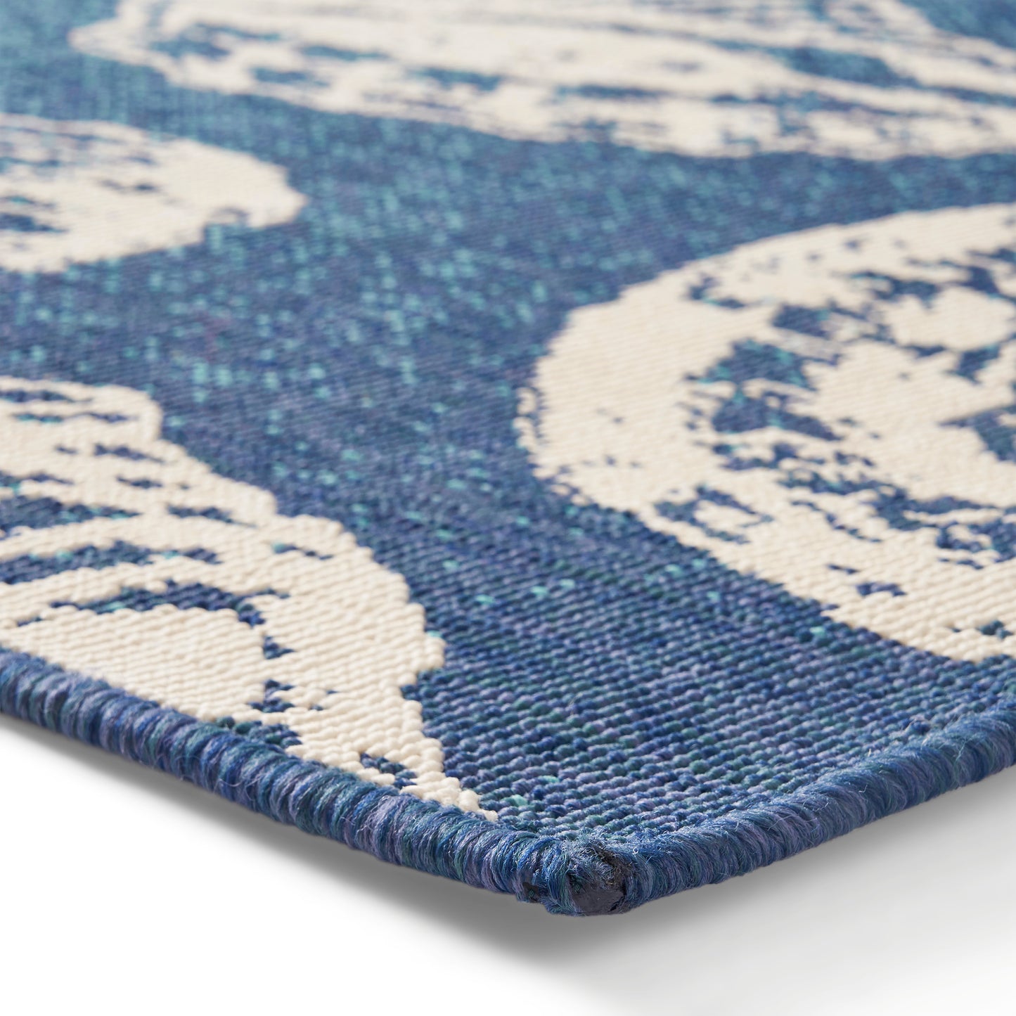 Yvette Breeze Outdoor Ombre Area Rug, Blue and Ivory