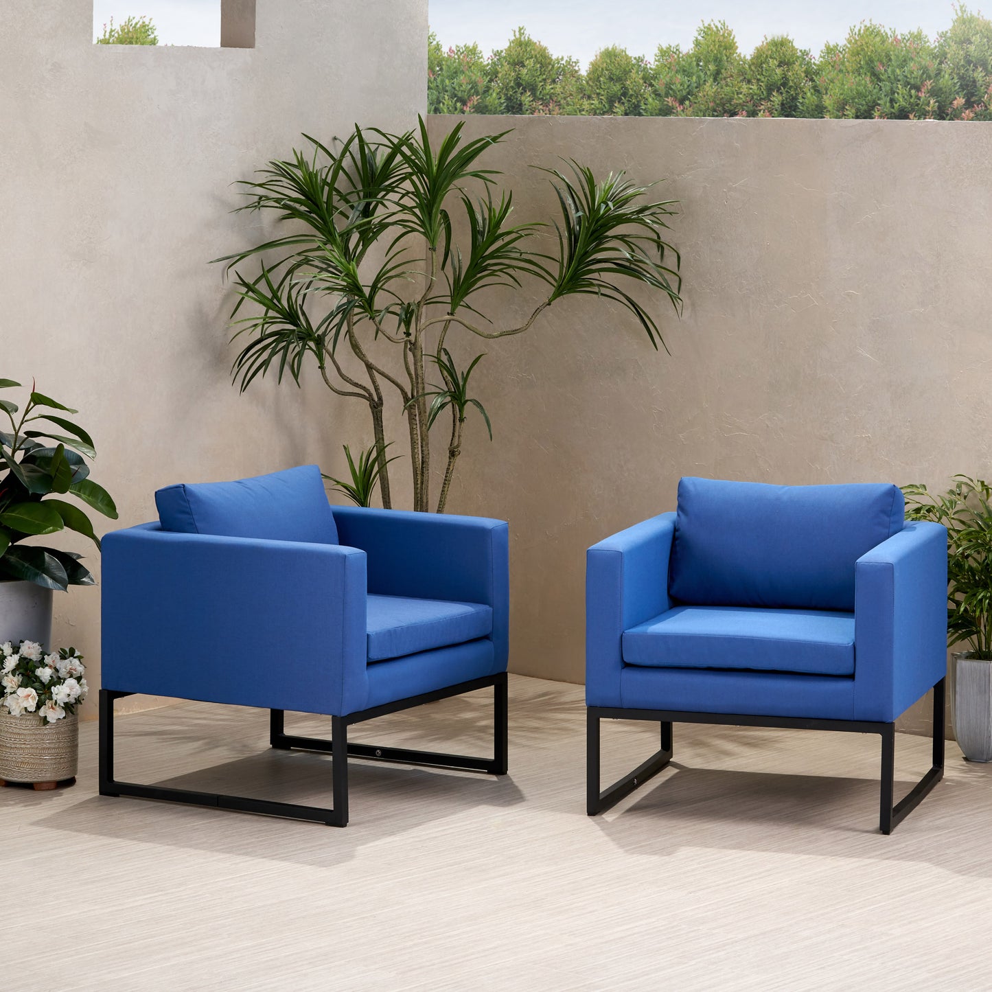 Jacqueline Modern Outdoor Upholstered Club Chair (Set of 2)