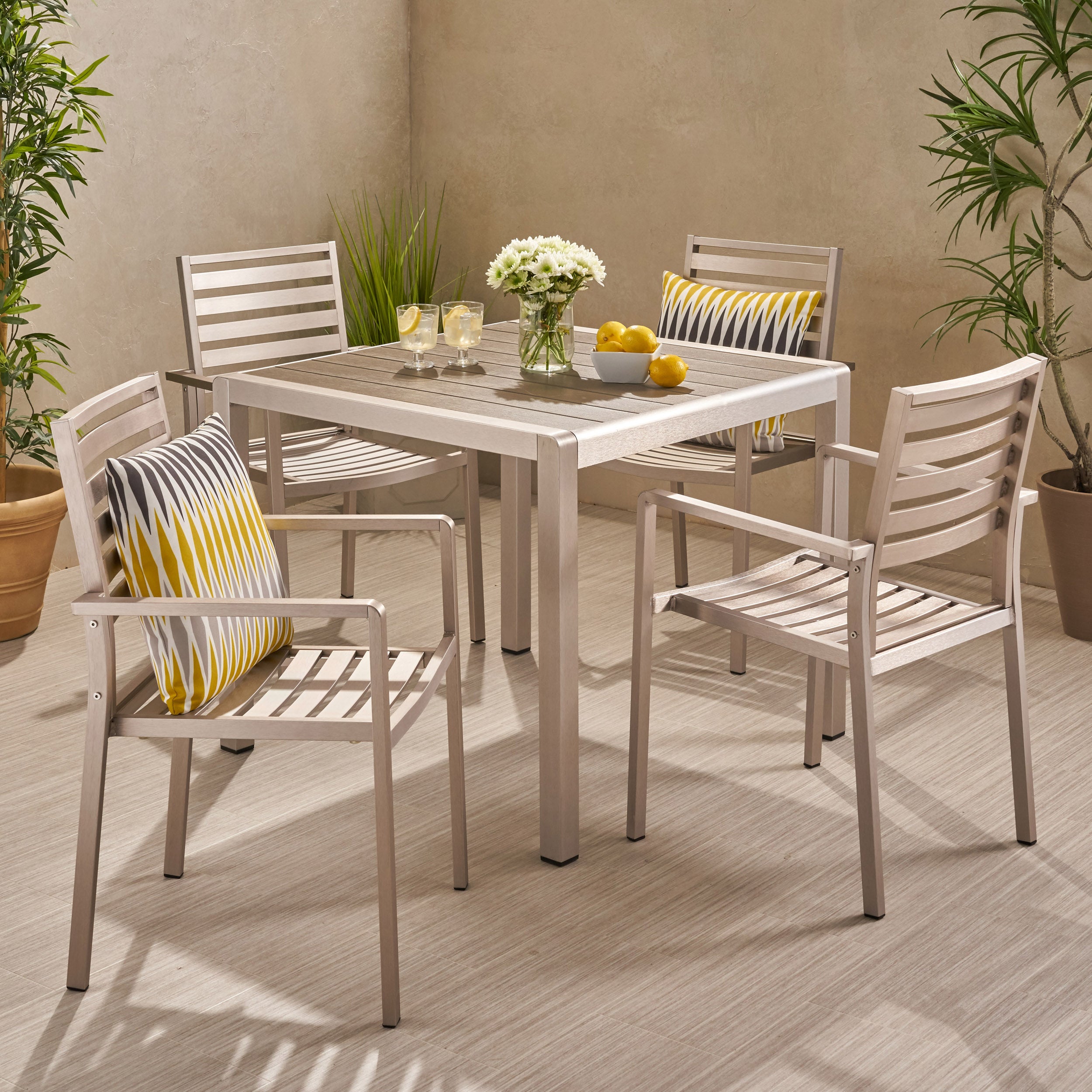 Outdoor 4 seater dining set online