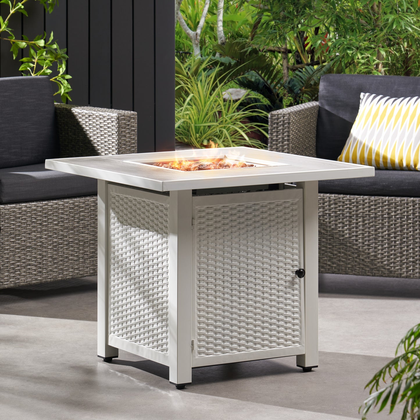 Larry Outdoor 40,000 BTU Iron Square Fire Pit