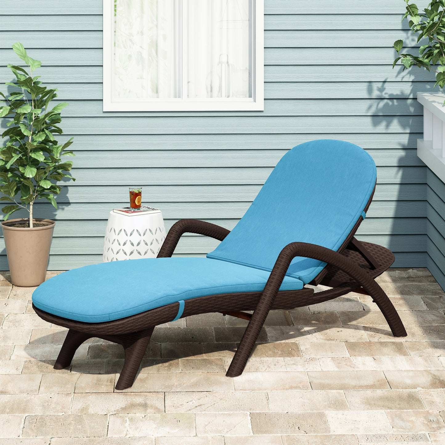 Farirra Outdoor Water Resistant Chaise Lounge Cushion